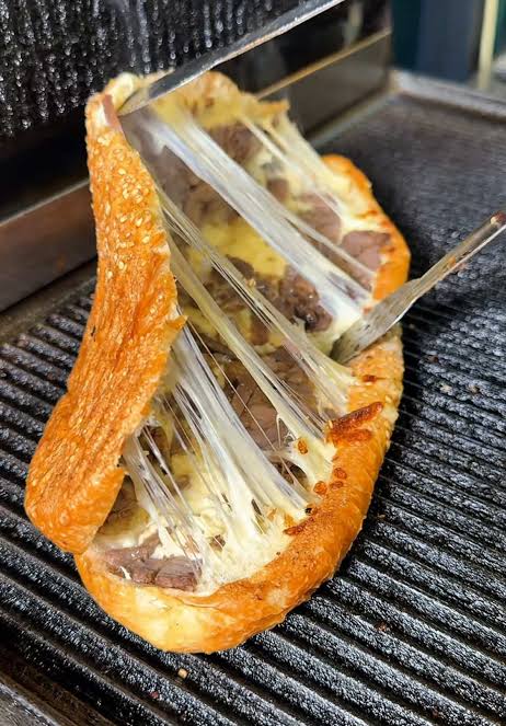 KAVURMALI KAŞARLİ TOST